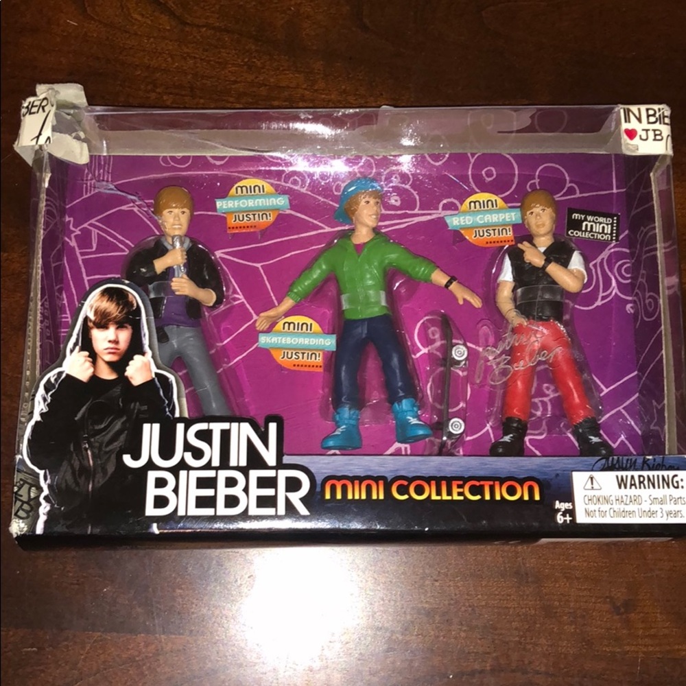 Justin Bieber mini collection RARE 2011